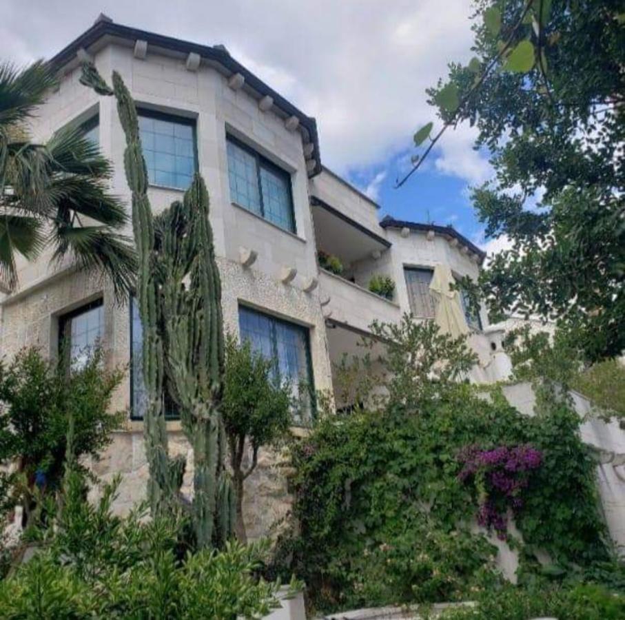 Apartments Villa Domus Marini Hvar Town Exterior photo